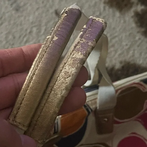 Coach Duffle Bag - Picture 4 of 13